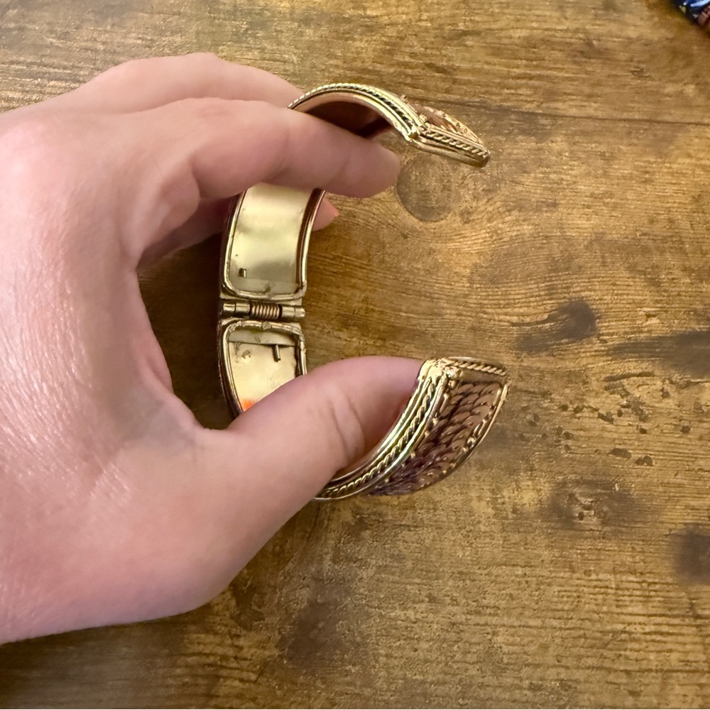 Y2K Chunky Copper Color Bangle Bracelet Metal & Sequins Spring Hinge Open Close - Picture 7 of 10
